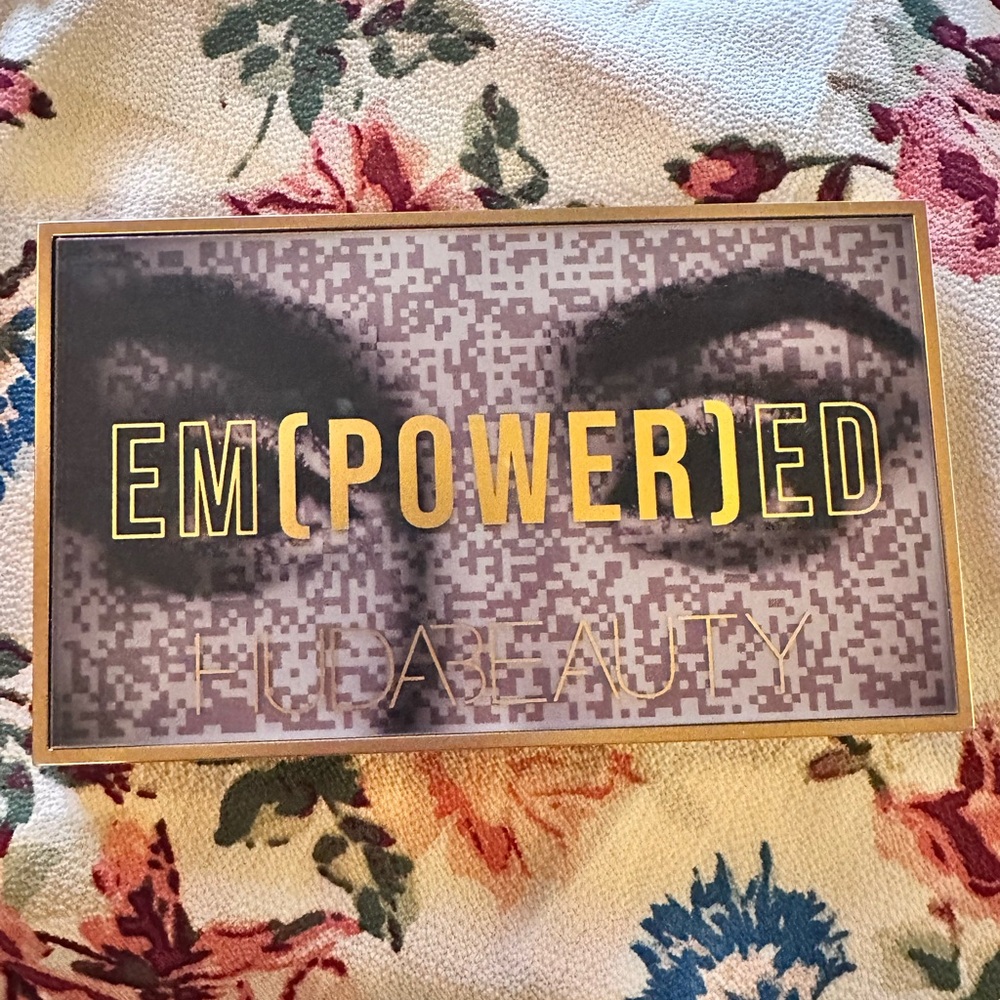 ⚡️Huda Beauty Empowered ⚡️